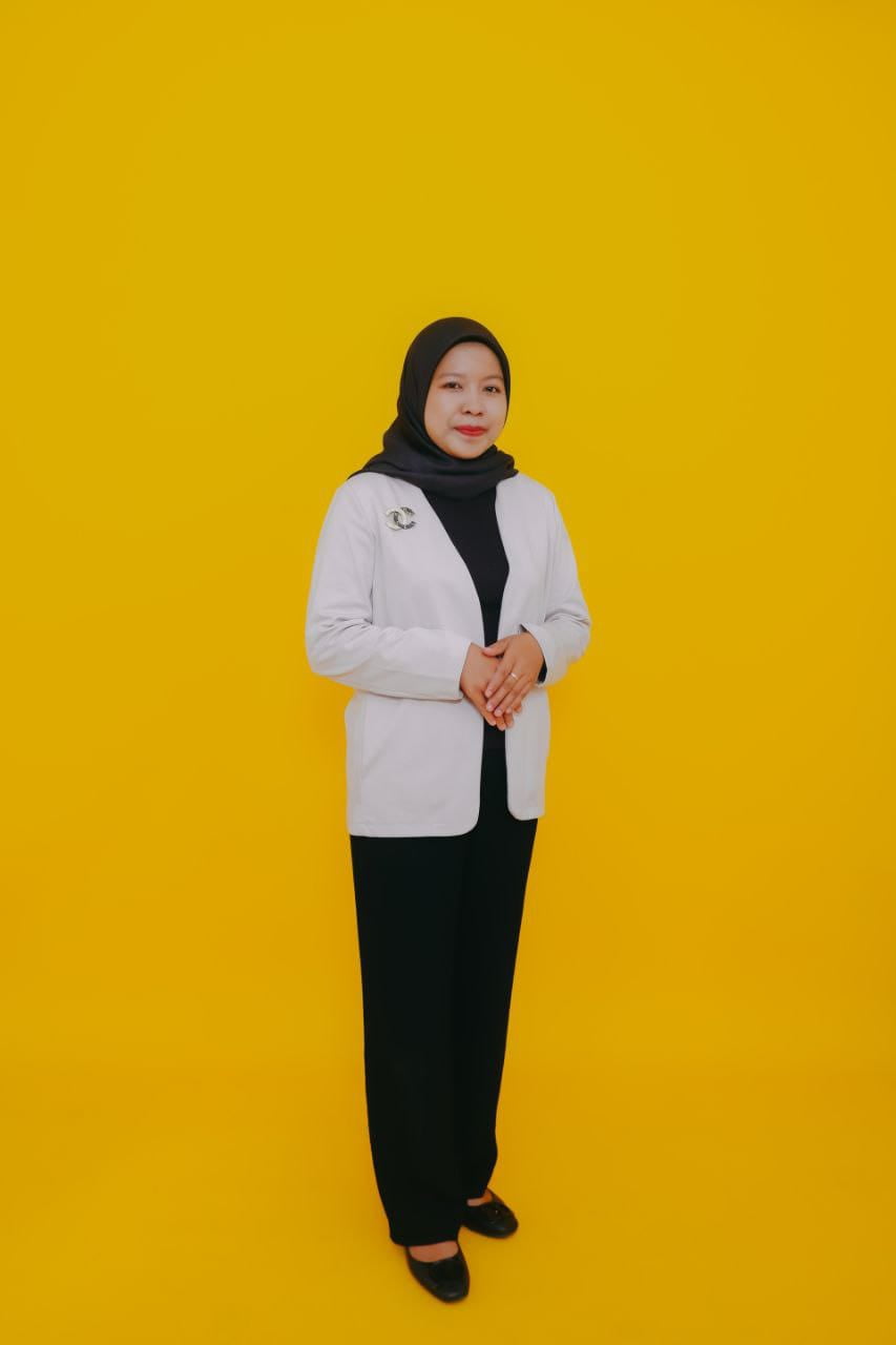 Yessy Arisman, S.Tr.Keb., M.Tr.Keb profile